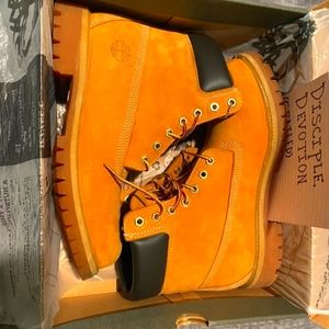 Timberland 6-Inch Premium Waterproof Logo Wheat Nubuck Men's Boots A1TUU